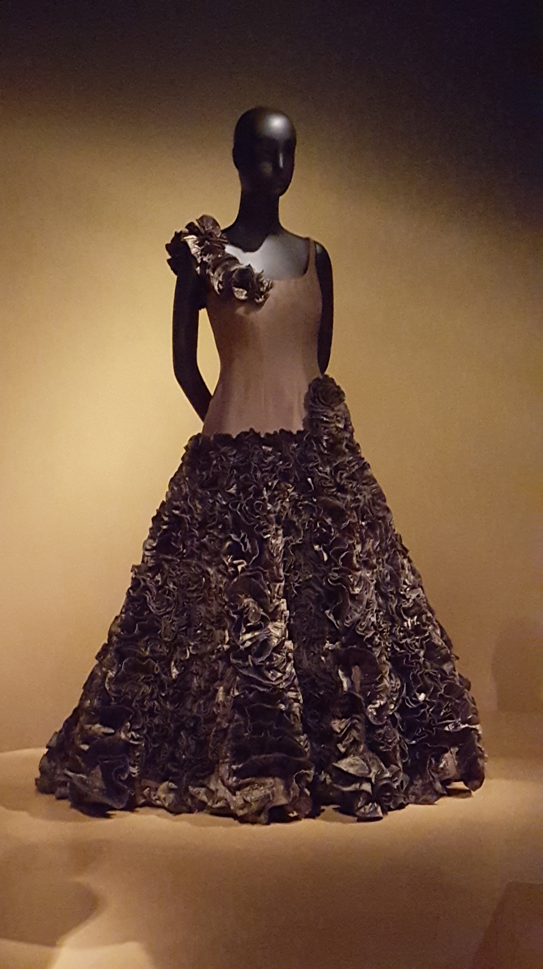 Oscar de la Renta: The Retrospective, photo Si Jie Loo, 20160331_122632 (1)
