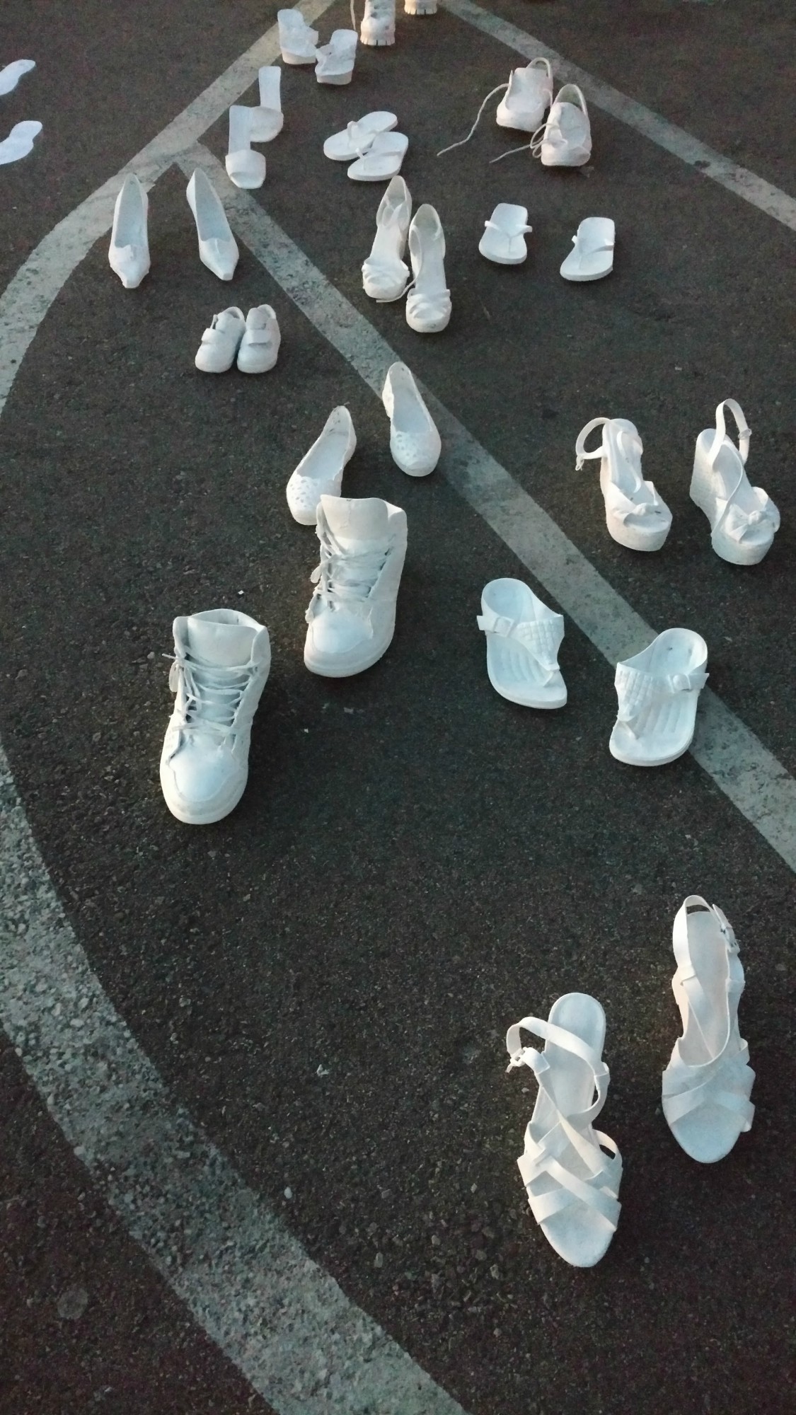 walking-artists-2-luiga-martelloni-edgexpo-com