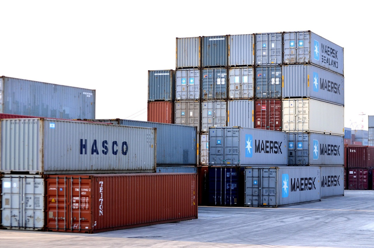 Fashion Unknown Fact – U.S. Apparel Manufacturing Runs a $76 Billion Trade Deficit