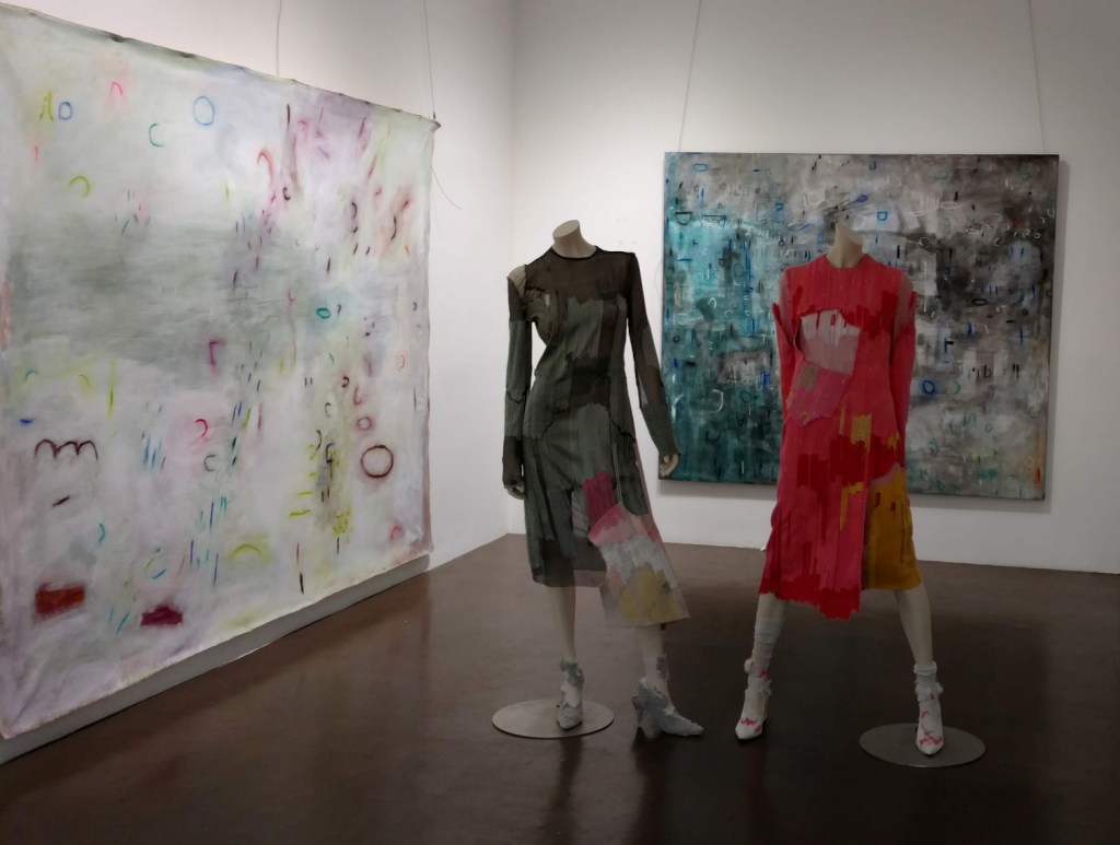 Erik ReeL, painter | Blurred Boundaries: Fashion as an Art, Tingyue Jiang, designer | GraySpace Gallery, ©EDGExpo.com