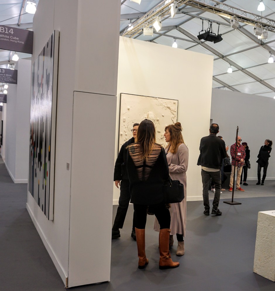 Frieze Frame: Fashion at Frieze Los Angeles, photo by Rhonda P. Hill for EDGExpo.com 