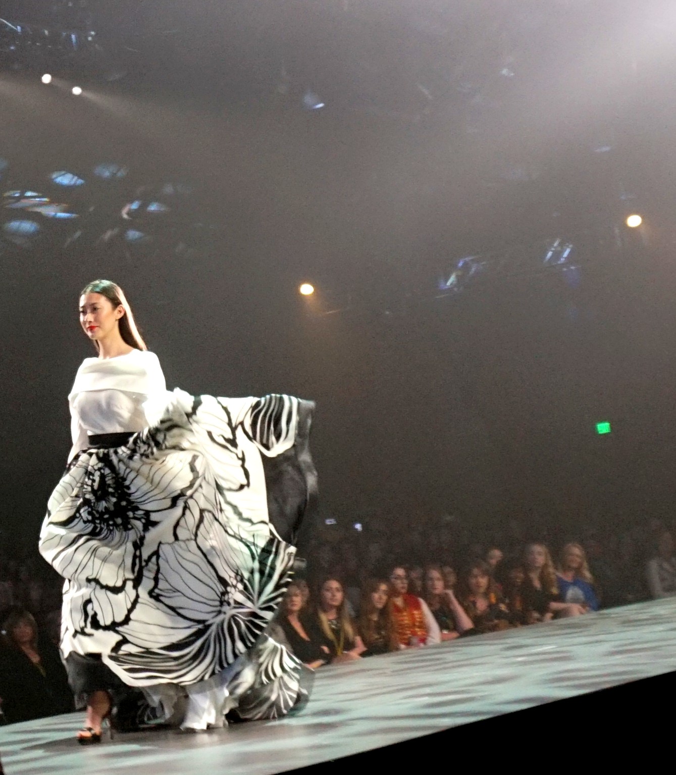 FIDM Debut Fashion Show, DSC01112, EDGExpo.com