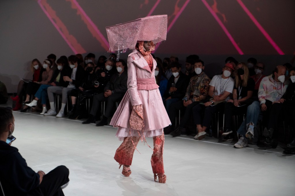 “SYS-OFF”: A Look at designs by Jan&nbsp;Hartmann